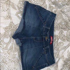 Union bay ,denim ,mid rise shorts